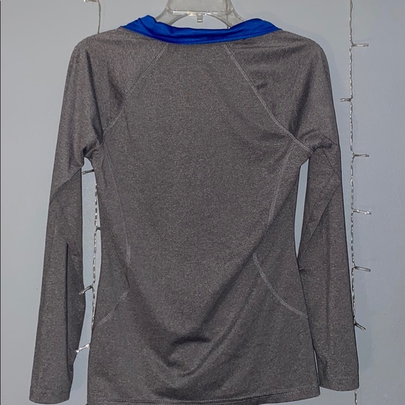 Pullover - Picture 2 of 3